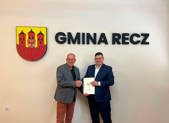 Zdjęcie: Ruszają prace zabezpieczające dwa odcinki murów miejskich zagrożonych zawaleniem.